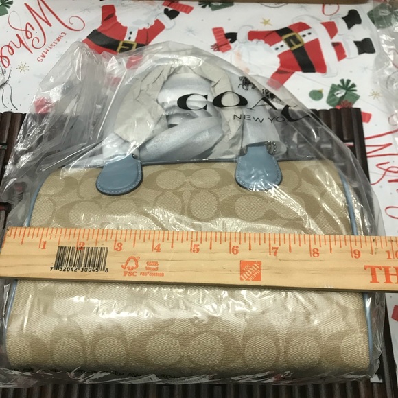 Coach purse - Picture 6 of 7